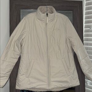 The North Face Merriewood Reversible puffer Jacket women’s size - L